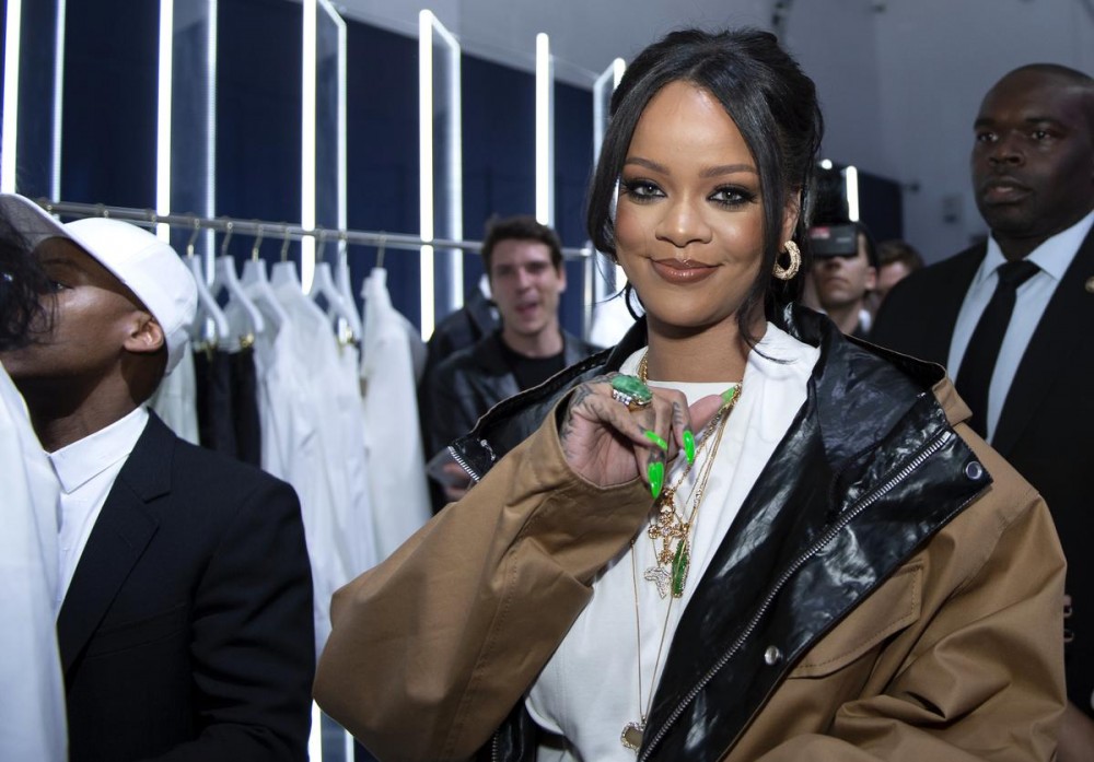 Rihanna Returns On PARTYNEXTDOOR Album: Fans Go Crazy