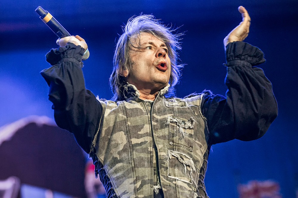 Iron Maiden’s Bruce Dickinson – Why Getting Cancer Was a Gift Iron Maiden’s Bruce Dickinson – Why Getting Cancer Was a Gift