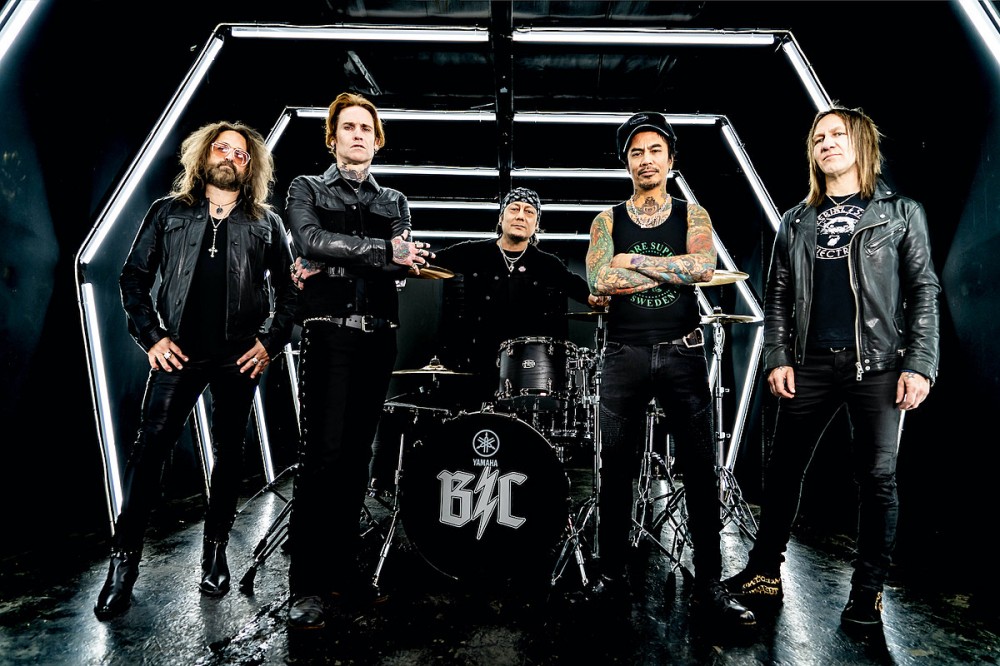 Buckcherry Cancel Upcoming Shows After 2 Members Test Positive for COVID-19 Buckcherry Cancel Upcoming Shows After 2 Members Test Positive for COVID-19