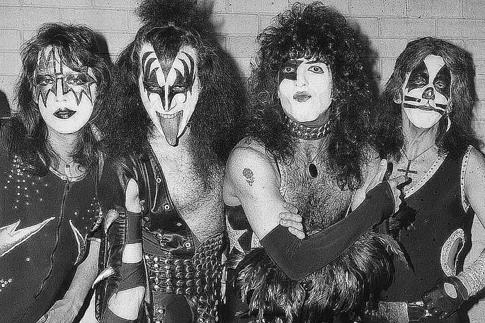 Paul Stanley Explains Why Reuniting Original KISS Lineup Is ‘Impossible’ Paul Stanley Explains Why Reuniting Original KISS Lineup Is ‘Impossible’