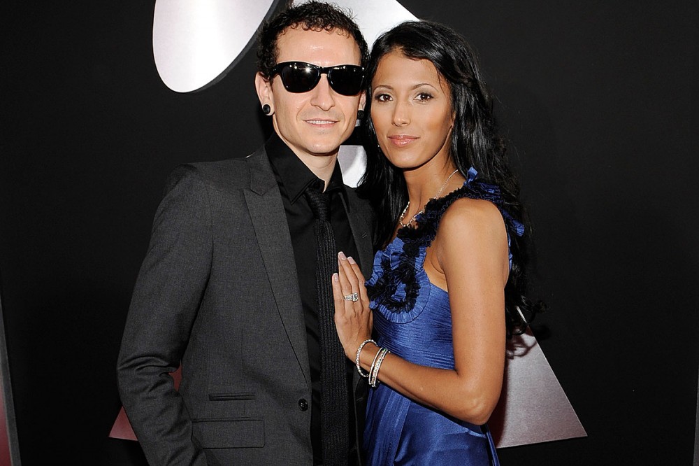 Talinda Bennington Reflects on Chester Bennington on Fourth Anniversary of His Death Talinda Bennington Reflects on Chester Bennington on Fourth Anniversary of His Death