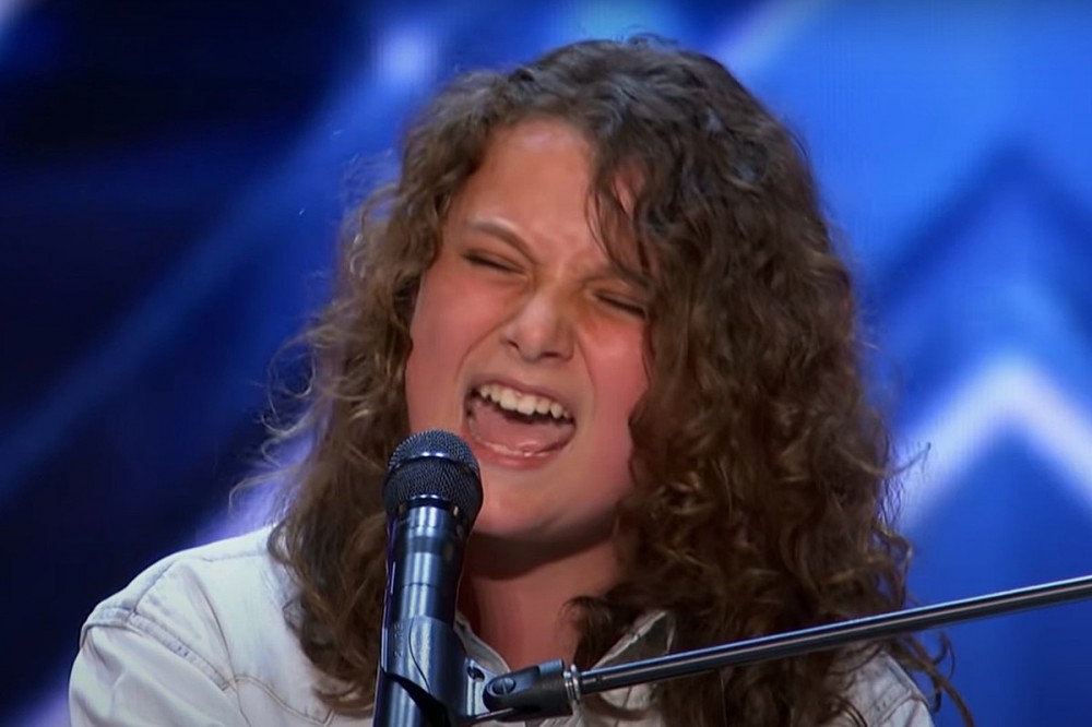 14-Year-Old Wows Judges With Queen Cover on ‘America’s Got Talent’ 14-Year-Old Wows Judges With Queen Cover on ‘America’s Got Talent’