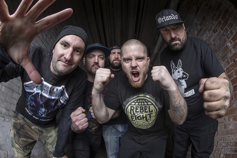 Hatebreed Debut Two New Beers to Get Headbangers Through Summer Hatebreed Debut Two New Beers to Get Headbangers Through Summer