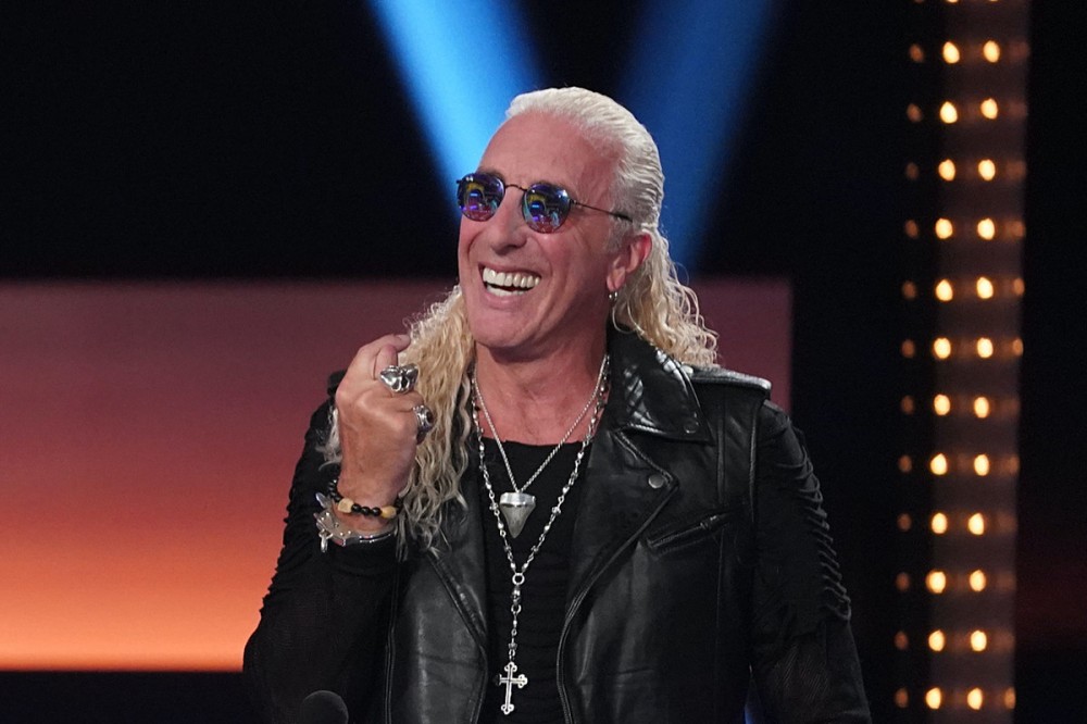 Dee Snider Tests Positive for COVID-19 Despite Being Fully Vaccinated Dee Snider Tests Positive for COVID-19 Despite Being Fully Vaccinated
