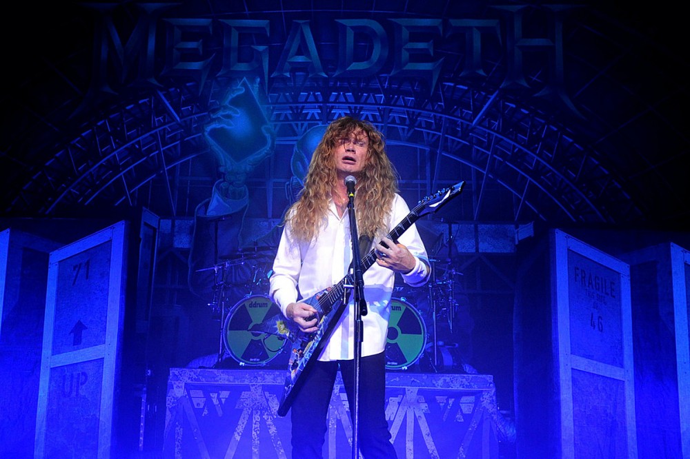 Dave Mustaine Shares Video of New Megadeth Album’s ‘Last Vocal Take’ Dave Mustaine Shares Video of New Megadeth Album’s ‘Last Vocal Take’