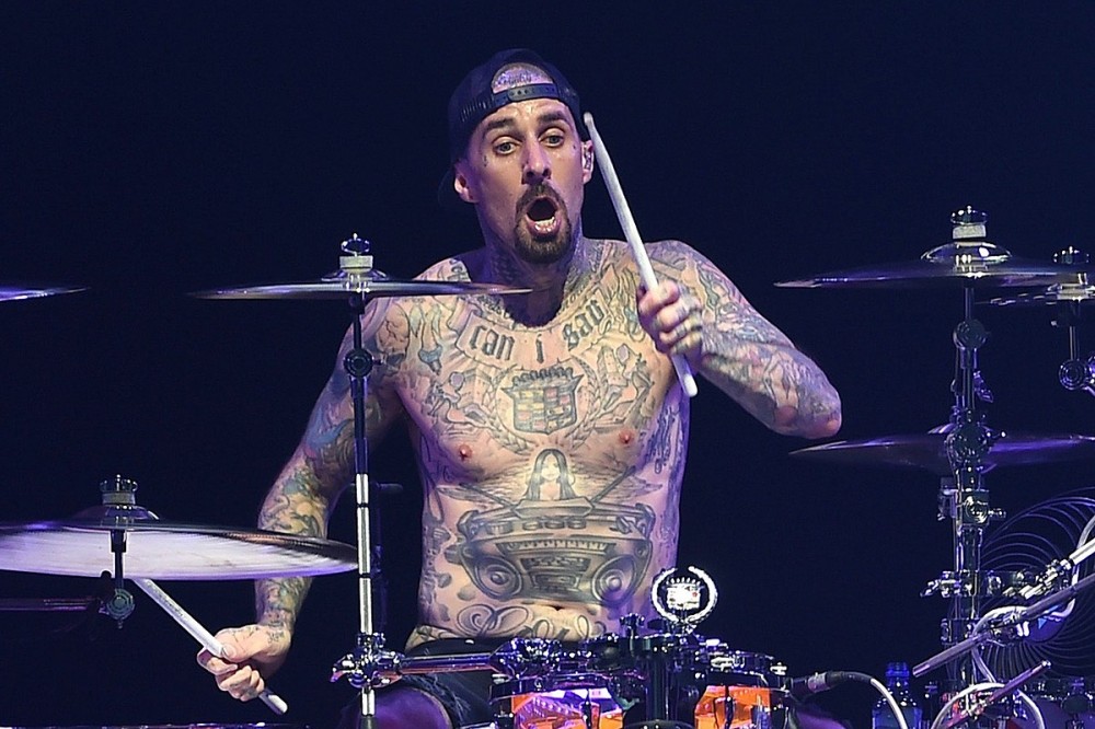 Travis Barker Flies for First Time Since Deadly 2008 Plane Crash Travis Barker Flies for First Time Since Deadly 2008 Plane Crash