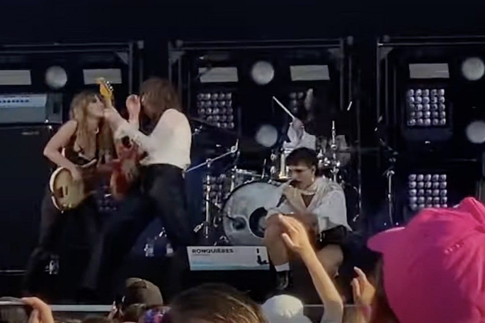 Watch Maneskin Turn Billie Eilish’s ‘Bury a Friend’ Into Rock Anthem Watch Maneskin Turn Billie Eilish’s ‘Bury a Friend’ Into Rock Anthem