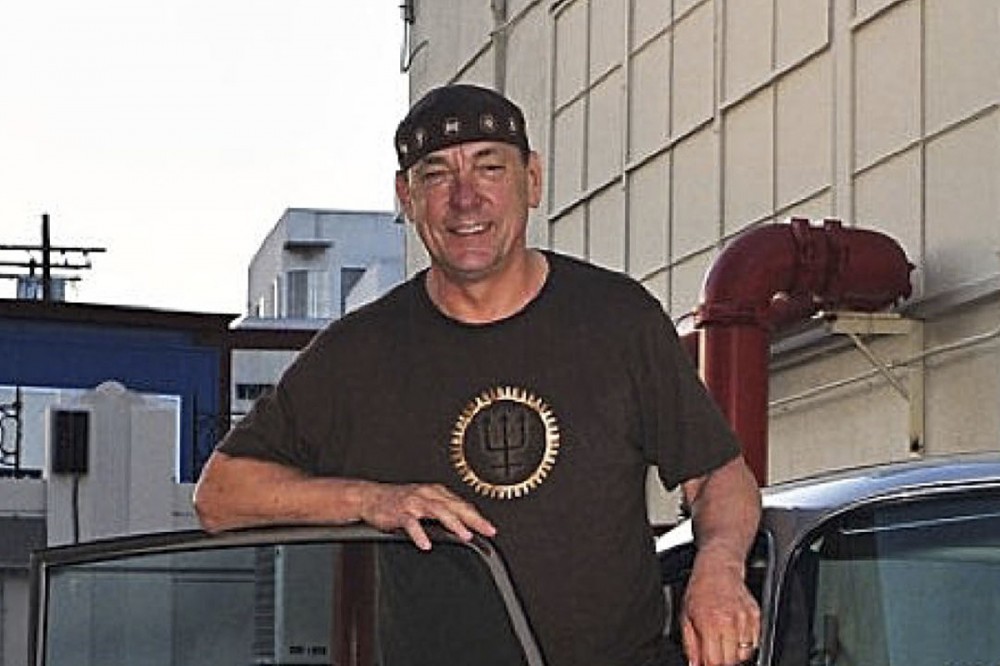 Neil Peart’s Classic Car Collection Brings in $3.9 Million at Auction Neil Peart’s Classic Car Collection Brings in $3.9 Million at Auction