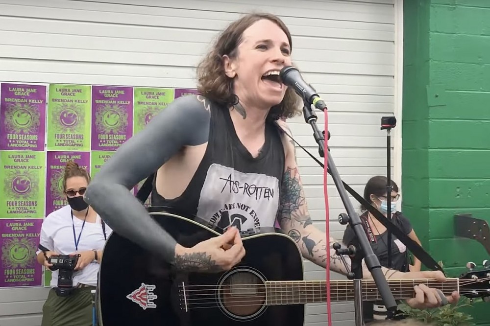 Laura Jane Grace Plays Sold-Out Four Seasons Total Landscaping Show Laura Jane Grace Plays Sold-Out Four Seasons Total Landscaping Show