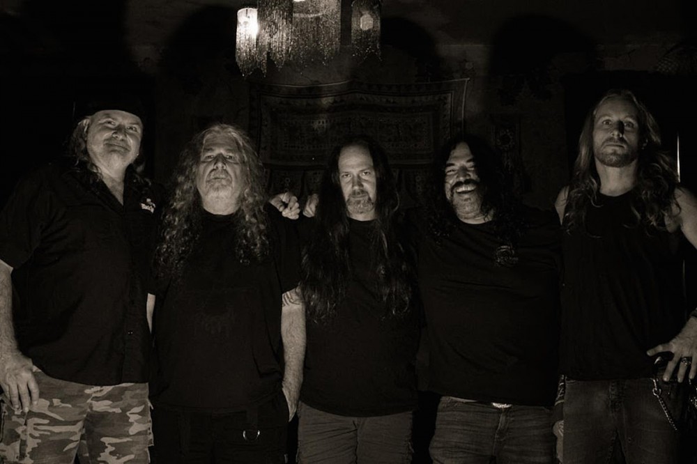 Eric Wagner, Iconic Doom Metal Singer, Dead at 62 After Battle With COVID Pneumonia Eric Wagner, Iconic Doom Metal Singer, Dead at 62 After Battle With COVID Pneumonia