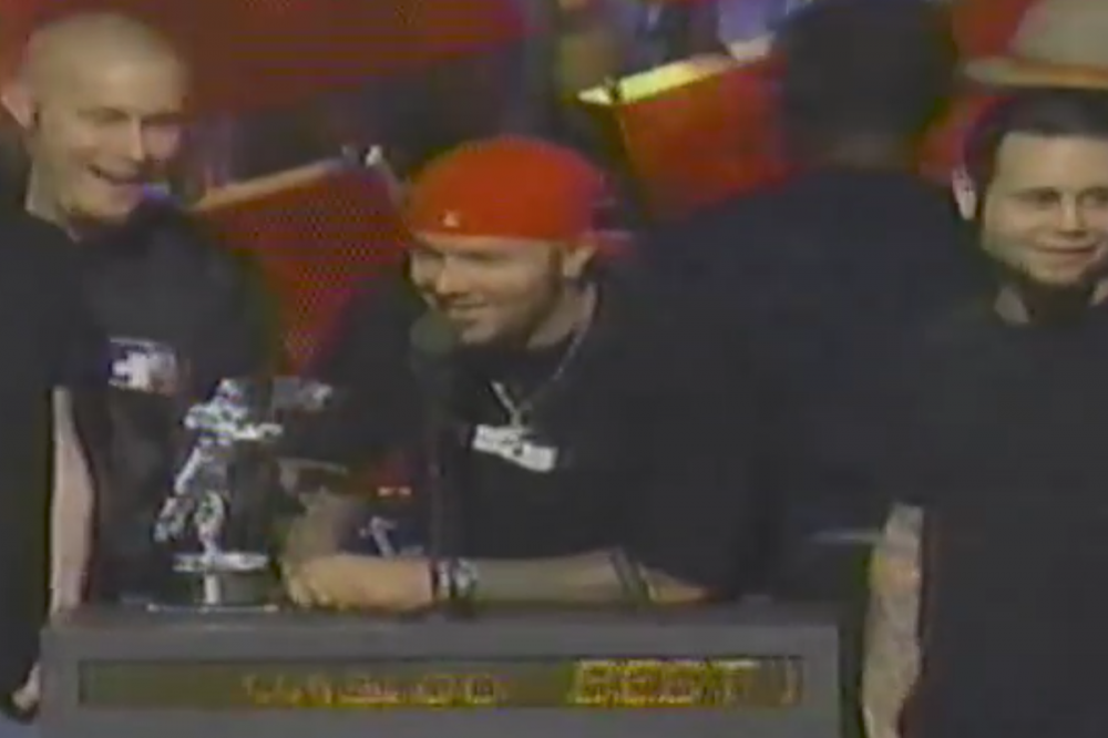 21 Years Ago: Rage Against the Machine’s Tim Commerford Protests Limp Bizkit’s Win at MTV Video Music Awards 21 Years Ago: Rage Against the Machine’s Tim Commerford Protests Limp Bizkit’s Win at MTV Video Music Awards