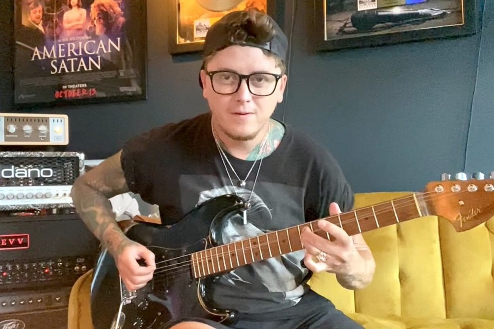 Asking Alexandria’s Ben Bruce Plays His Favorite Riffs Asking Alexandria’s Ben Bruce Plays His Favorite Riffs