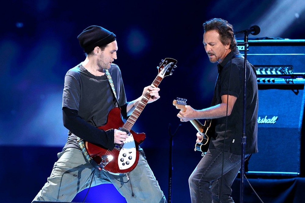 Pearl Jam Add Ex-Chili Peppers Guitarist Josh Klinghoffer to Touring Lineup Pearl Jam Add Ex-Chili Peppers Guitarist Josh Klinghoffer to Touring Lineup