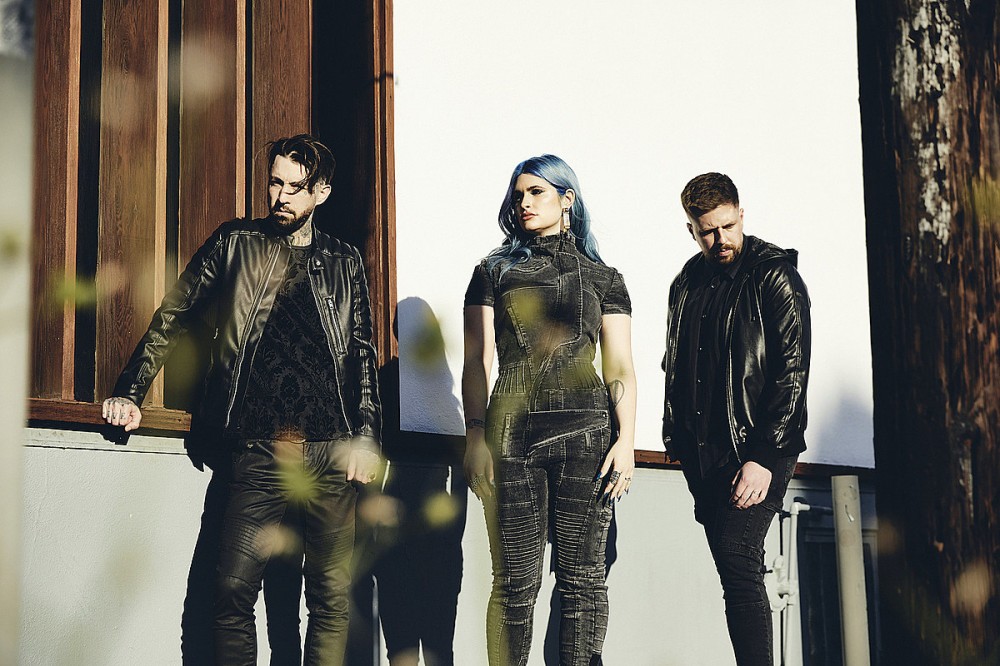 Spiritbox Singer on Mainstream Success – ‘Our Community Is Very Self-Isolating’ Spiritbox Singer on Mainstream Success – ‘Our Community Is Very Self-Isolating’