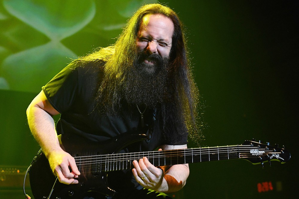 Dream Theater’s John Petrucci – Tour Postponement Wasn’t Unanimous Decision Dream Theater’s John Petrucci – Tour Postponement Wasn’t Unanimous Decision