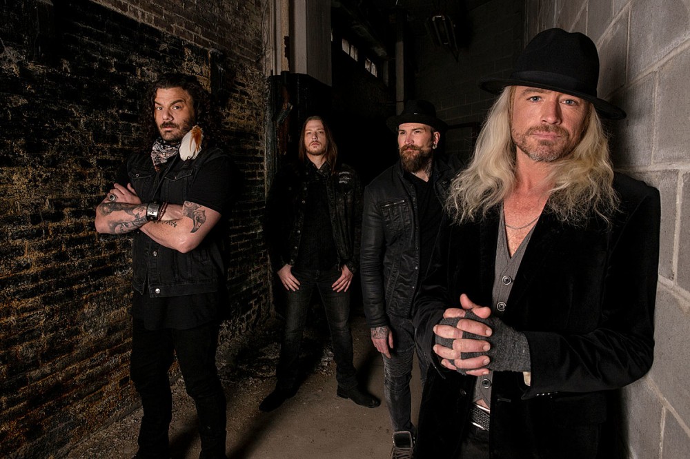 Shaman’s Harvest Drop Slamming New Song ‘Under Your Skin,’ Announce ‘Rebelator’ Album Shaman’s Harvest Drop Slamming New Song ‘Under Your Skin,’ Announce ‘Rebelator’ Album