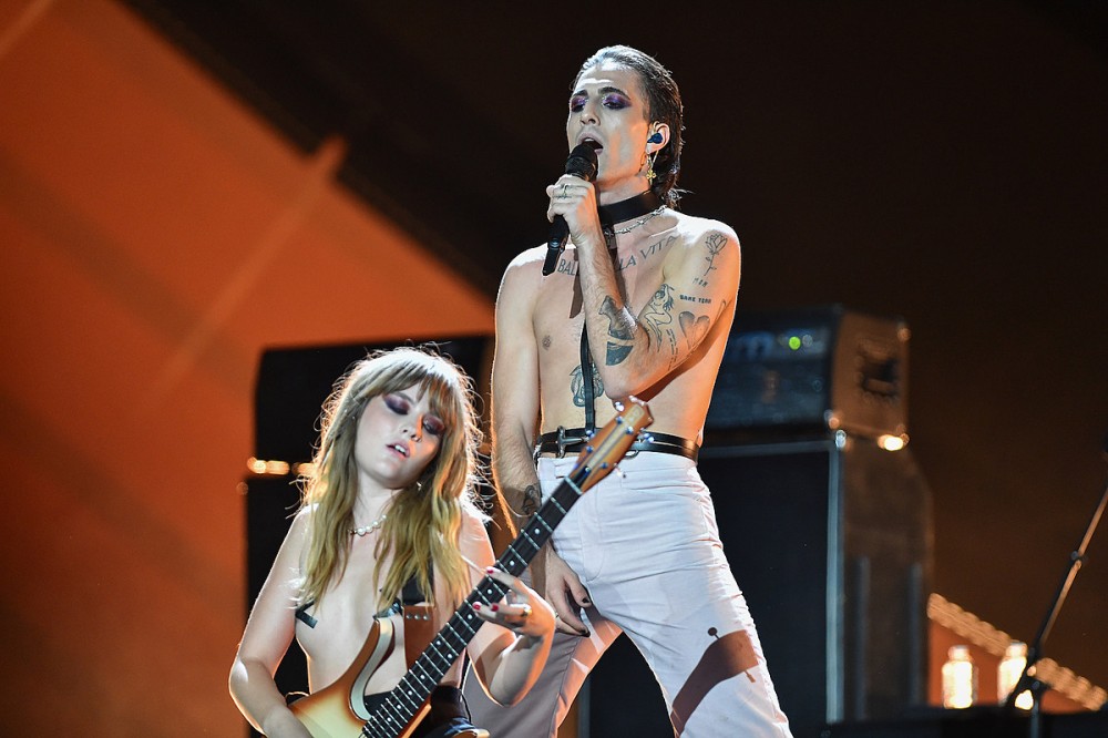 Maneskin Make U.S. TV Debut on ‘Tonight Show,’ Play ‘Beggin” + ‘Mammamia’ Maneskin Make U.S. TV Debut on ‘Tonight Show,’ Play ‘Beggin” + ‘Mammamia’