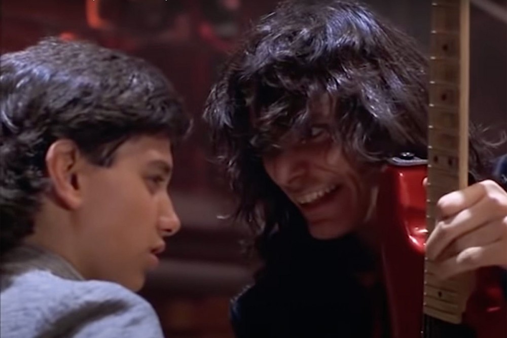 That Time Ralph Macchio Beat Steve Vai in the ‘Crossroads’ Guitar Battle That Time Ralph Macchio Beat Steve Vai in the ‘Crossroads’ Guitar Battle