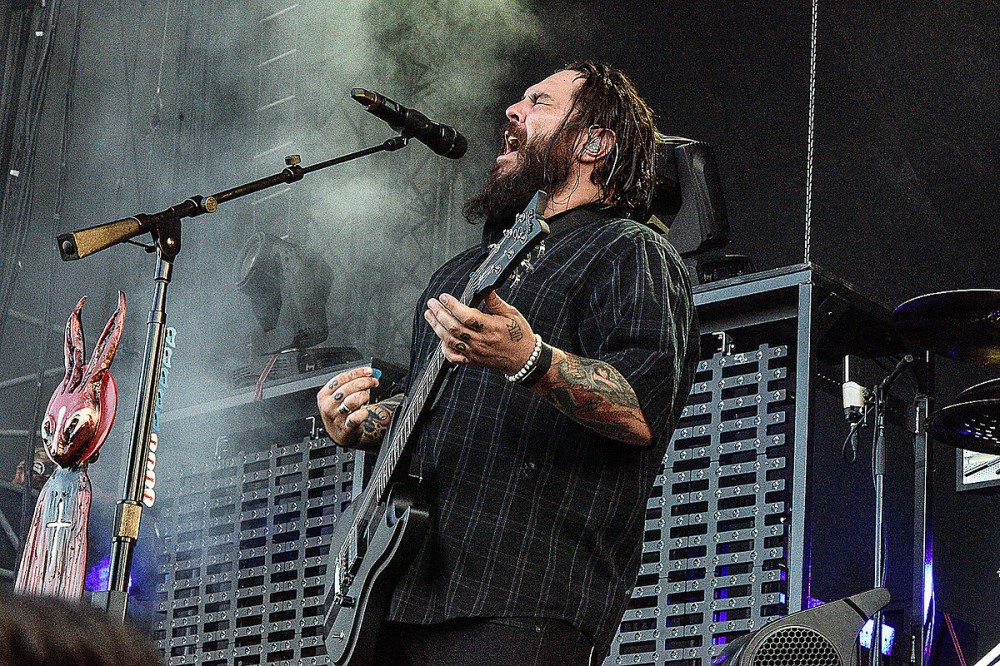 Seether’s Shaun Morgan Hates Social Media, Calls It ‘Disgusting’ Seether’s Shaun Morgan Hates Social Media, Calls It ‘Disgusting’