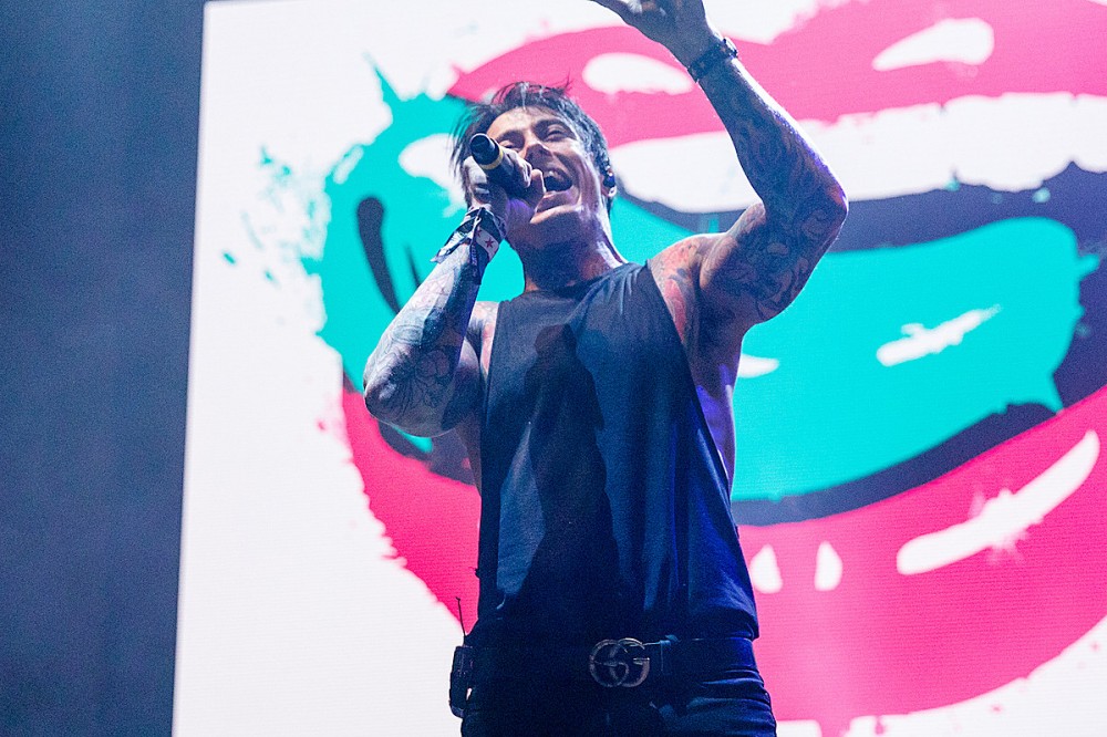 Falling in Reverse Announce 2022 U.S. Tour With Wage War, Hawthorne Heights + Jeris Johnson Falling in Reverse Announce 2022 U.S. Tour With Wage War, Hawthorne Heights + Jeris Johnson