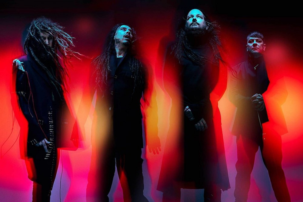 Fans React to Korn’s New Song ‘Start the Healing’ Fans React to Korn’s New Song ‘Start the Healing’