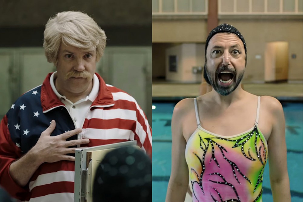 Jason Sudeikis Is Foo Fighters’ Swim Coach in ‘Love Dies Young’ Video Jason Sudeikis Is Foo Fighters’ Swim Coach in ‘Love Dies Young’ Video