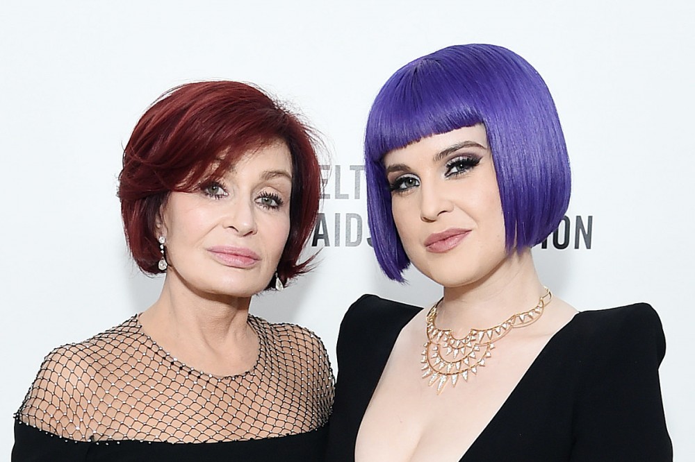 Sharon Osbourne Slams Tabloid Planning Fat-Shaming Story on Daughter Kelly Sharon Osbourne Slams Tabloid Planning Fat-Shaming Story on Daughter Kelly