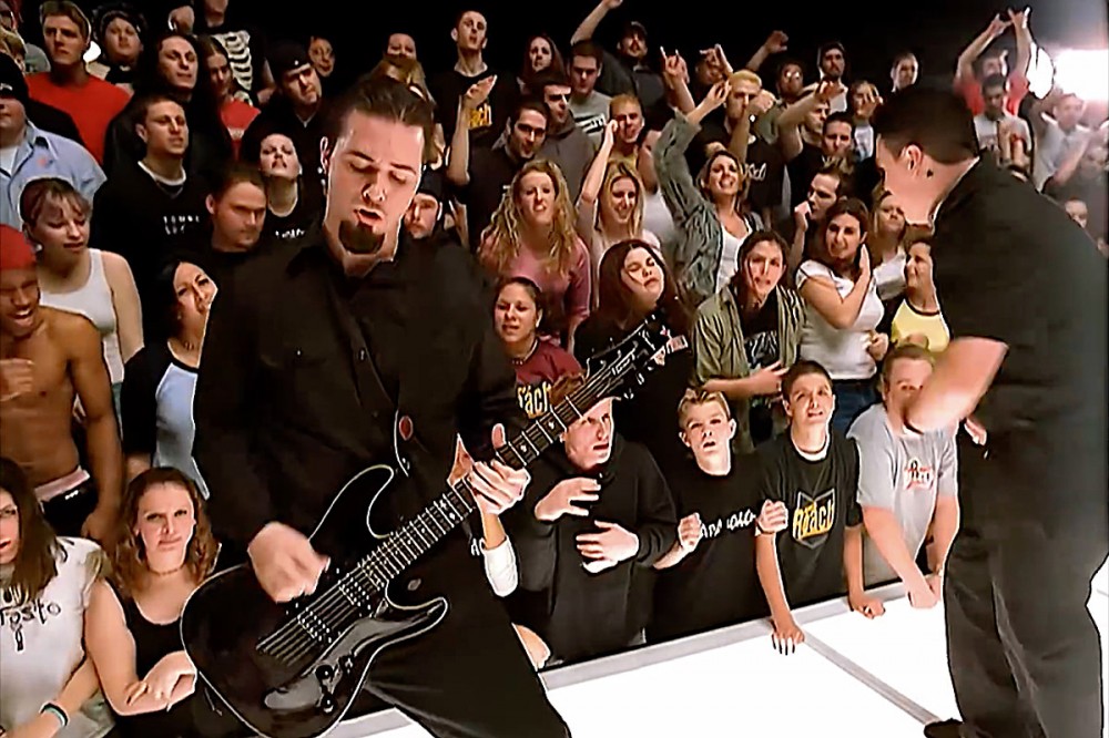 Papa Roach’s Jerry Horton Explains How Guitarists Play ‘Last Resort’ Wrong