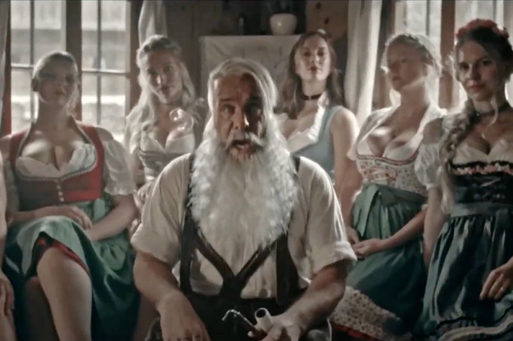Rammstein Drop Surprisingly Safe for Work ‘Dicke Titten’ Video Rammstein Drop Surprisingly Safe for Work ‘Dicke Titten’ Video
