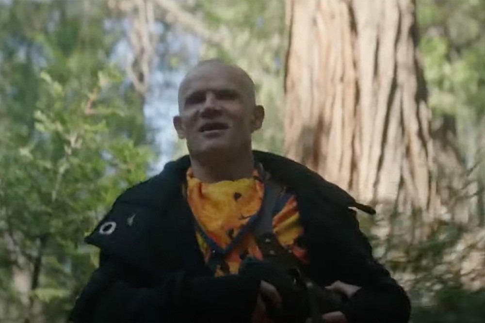Watch Flea Play Bounty Hunter in New ‘Star Wars’ TV Series ‘Obi-Wan Kenobi’ Watch Flea Play Bounty Hunter in New ‘Star Wars’ TV Series ‘Obi-Wan Kenobi’