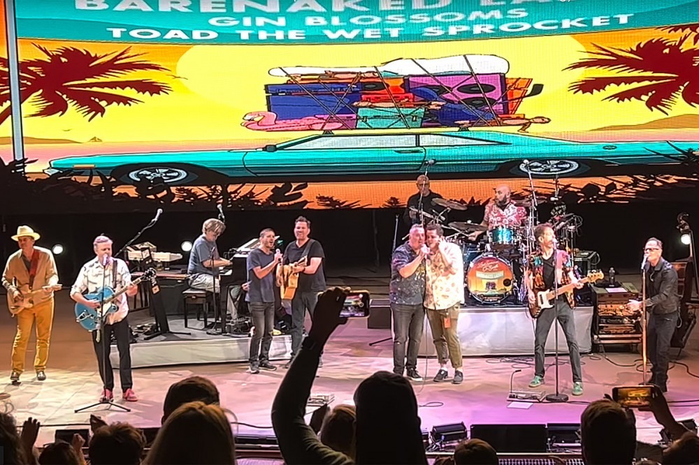 Three ’90s Alt-Rock Bands Unite to Cover ’80s Supergroup Traveling Wilburys Three ’90s Alt-Rock Bands Unite to Cover ’80s Supergroup Traveling Wilburys