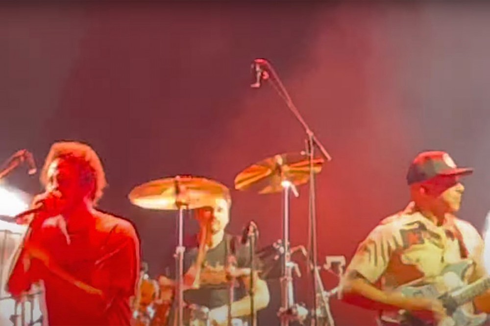 Rage Against the Machine Play First Show in 11 Years – Videos + Setlist Rage Against the Machine Play First Show in 11 Years – Videos + Setlist