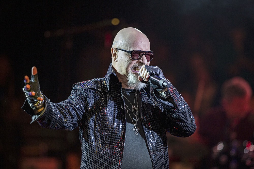 Rob Halford Sings Judas Priest Song While Doing the Dishes Rob Halford Sings Judas Priest Song While Doing the Dishes