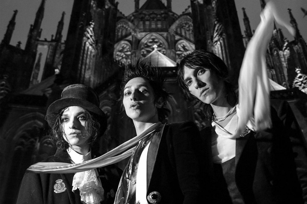 Palaye Royale Debut Anthemic Title Track From Upcoming ‘Fever Dream’ Album Palaye Royale Debut Anthemic Title Track From Upcoming ‘Fever Dream’ Album