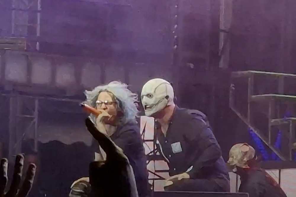 Slipknot Joined By Corey Taylor’s Son/Vended Vocalist Griffin Onstage to Sing Part of ‘Custer’ Slipknot Joined By Corey Taylor’s Son/Vended Vocalist Griffin Onstage to Sing Part of ‘Custer’