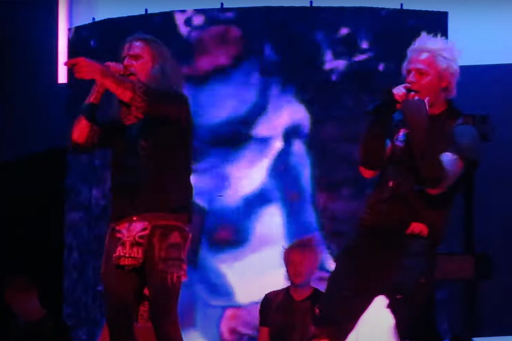 Rob Zombie Rocks ‘Thunder Kiss ’65’ With Brother Spider One and Members of Powerman 5000 + Static-X Rob Zombie Rocks ‘Thunder Kiss ’65’ With Brother Spider One and Members of Powerman 5000 + Static-X
