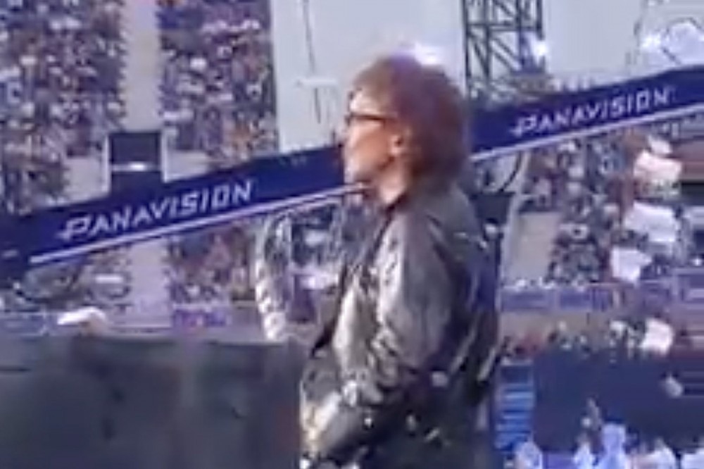 Watch Tony Iommi Wail on Guitar During 2022 Commonwealth Games Opening Ceremony Watch Tony Iommi Wail on Guitar During 2022 Commonwealth Games Opening Ceremony