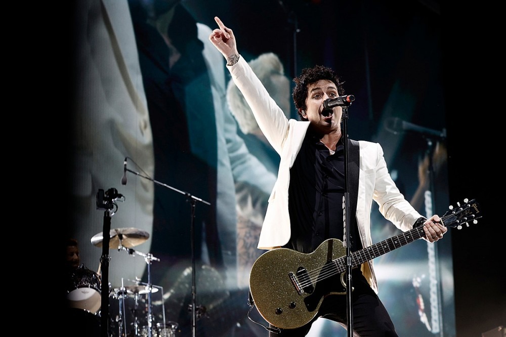 Green Day Perform ‘Church on Sunday’ + ‘Warning’ for First Time in 21 Years Green Day Perform ‘Church on Sunday’ + ‘Warning’ for First Time in 21 Years
