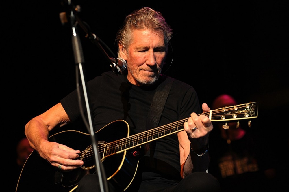 Roger Waters Explains Opening Warning Statement at Start of Current Concerts Roger Waters Explains Opening Warning Statement at Start of Current Concerts