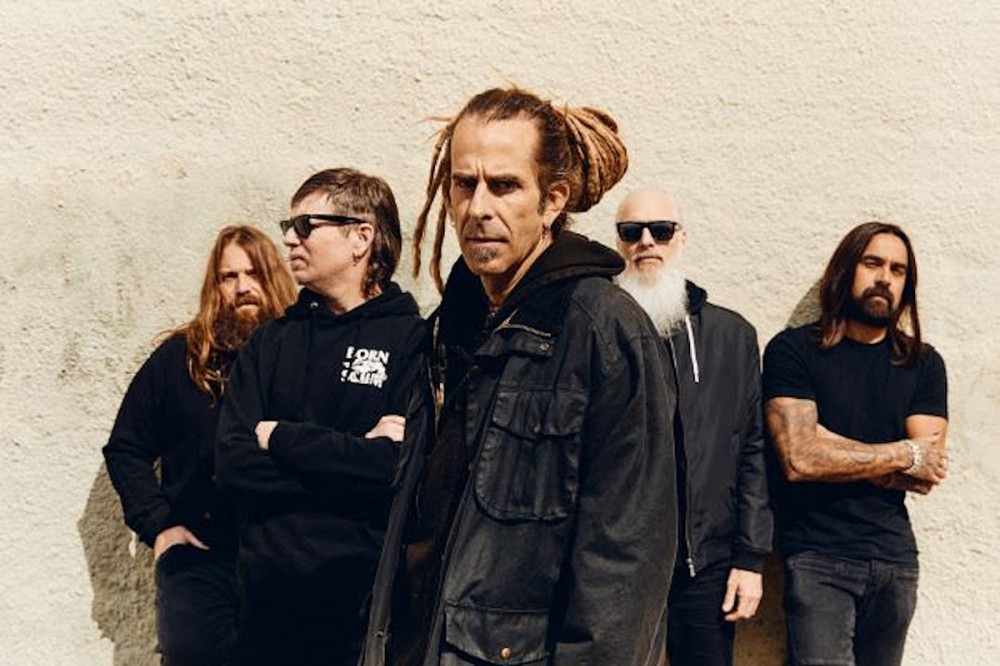 Lamb of God Debut Pounding New Song ‘Grayscale’