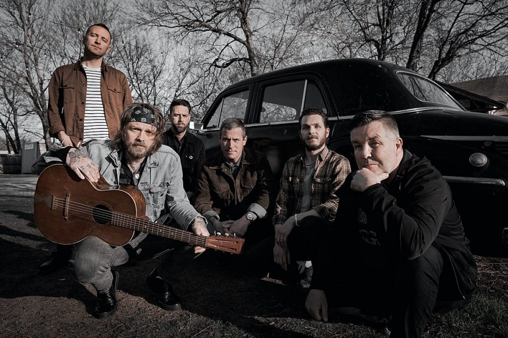 Dropkick Murphys Preach Worker Solidarity With ‘All You Fonies’ Dropkick Murphys Preach Worker Solidarity With ‘All You Fonies’