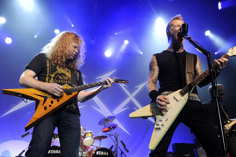 Dave Mustaine Regrets Punching James Hetfield in Metallica’s Early Days Dave Mustaine Regrets Punching James Hetfield in Metallica’s Early Days