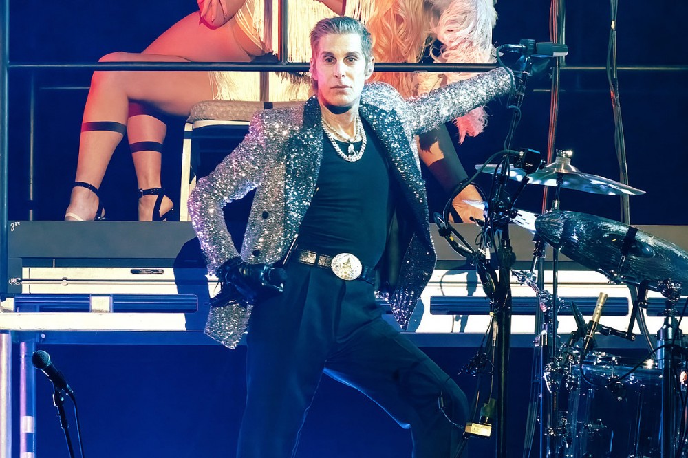 Perry Farrell Injured, Jane’s Addiction Cancel 5 Concerts With Smashing Pumpkins